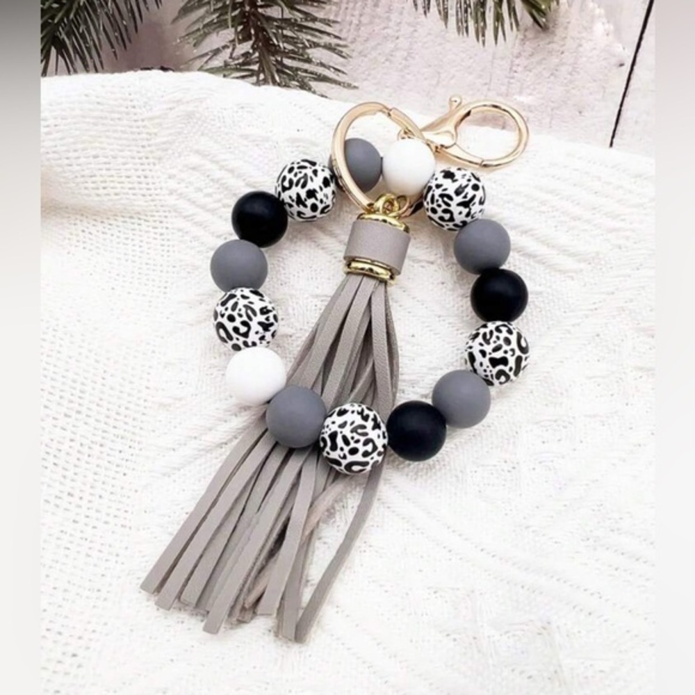 ✨NEW✨Leopard Print Tassel Keychain Bracelet - Gray, Black, White
